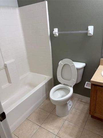 7404 LAGO DE ORO A-4, Orlando, FL 32822