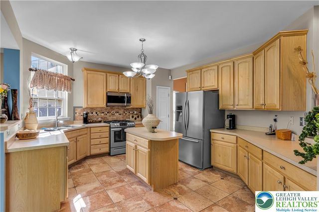 1535 Ciara Drive, Hanover Twp, PA 18017