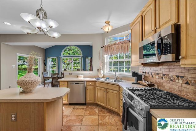 1535 Ciara Drive, Hanover Twp, PA 18017