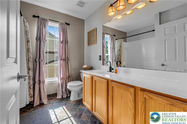 1535 Ciara Drive, Hanover Twp, PA 18017