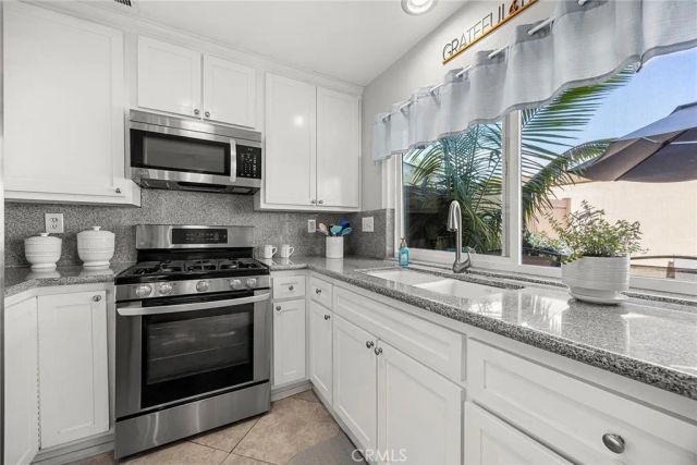 1416 N Stoneyhaven Lane, Anaheim, CA 92801