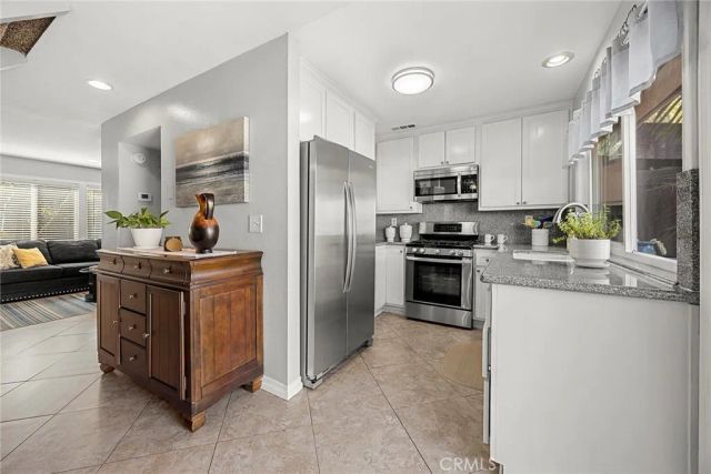 1416 N Stoneyhaven Lane, Anaheim, CA 92801