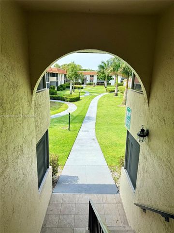 22805 SW 66th Ave 208, Boca Raton, FL 33428