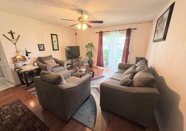 22805 SW 66th Ave 208, Boca Raton, FL 33428