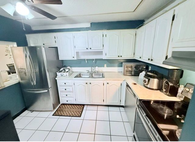22805 SW 66th Ave 208, Boca Raton, FL 33428