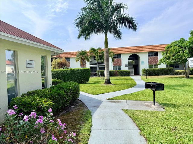 22805 SW 66th Ave 208, Boca Raton, FL 33428