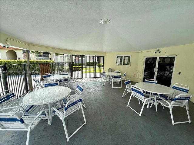 22805 SW 66th Ave 208, Boca Raton, FL 33428