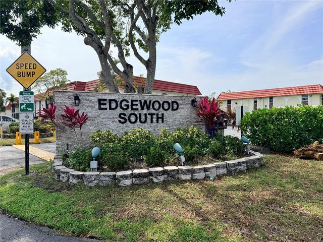 22805 SW 66th Ave 208, Boca Raton, FL 33428