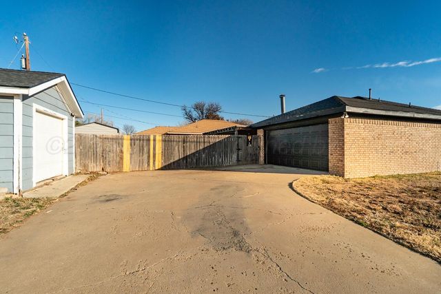 8212 WRANGLER Trail, Amarillo, TX 79110