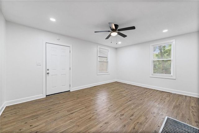 3320 Spruce Avenue, Kansas City, MO 64128