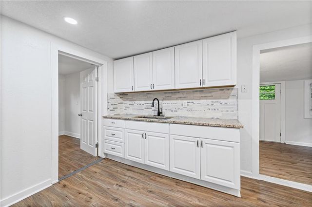 3320 Spruce Avenue, Kansas City, MO 64128