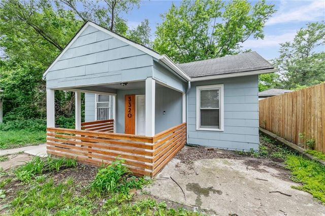 3320 Spruce Avenue, Kansas City, MO 64128
