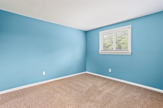 29184 Manchester Street, Westland, MI 48185