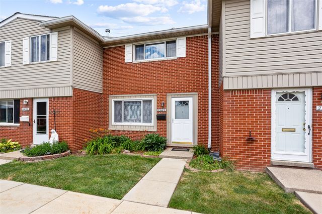 29184 Manchester Street, Westland, MI 48185