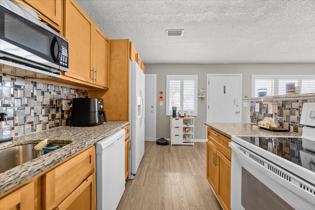 1235 S HIGHLAND AVENUE 2-307, Clearwater, FL 33756