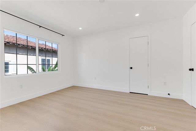 6300 Orange Street 11, Los Angeles, CA 90048