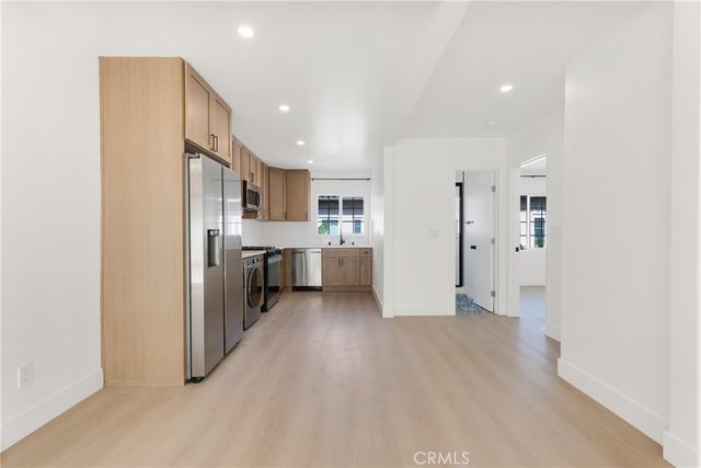 6300 Orange Street 11, Los Angeles, CA 90048