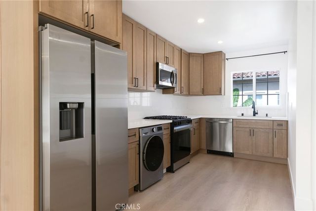 6300 Orange Street 11, Los Angeles, CA 90048