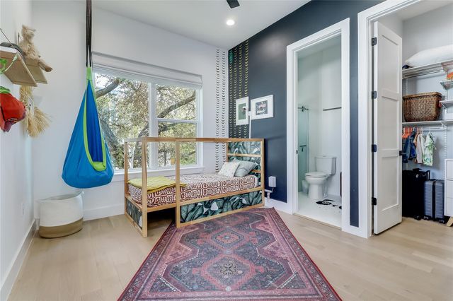 4712 Reyes ST 1, Austin, TX 78721