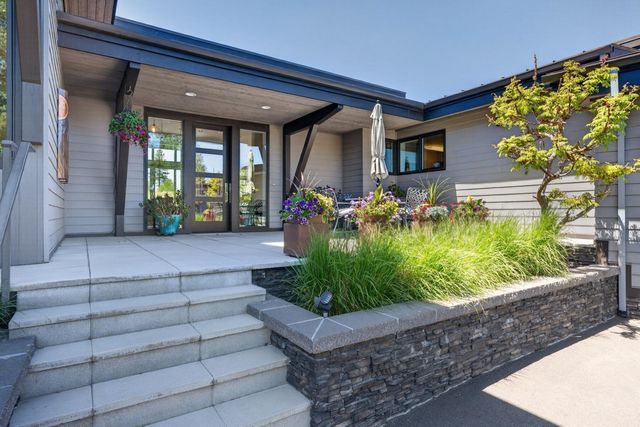 61487 Hackleman Court, Bend, OR 97702