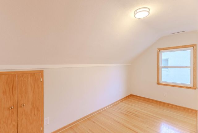 109 23rd Avenue S, South Saint Paul, MN 55075