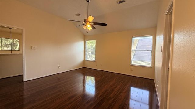 106 Crimson Bay Drive, League City, TX 77573