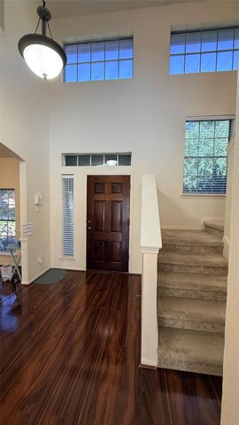 106 Crimson Bay Drive, League City, TX 77573