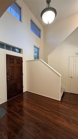 106 Crimson Bay Drive, League City, TX 77573