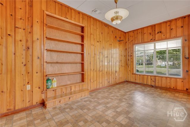 501 E 55th Street, Savannah, GA 31405