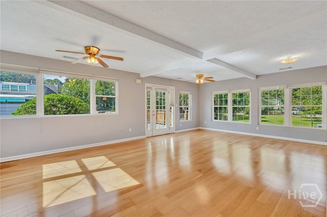 501 E 55th Street, Savannah, GA 31405