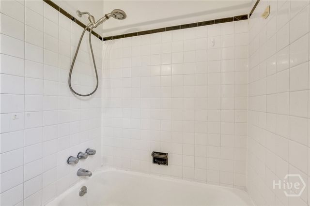 501 E 55th Street, Savannah, GA 31405