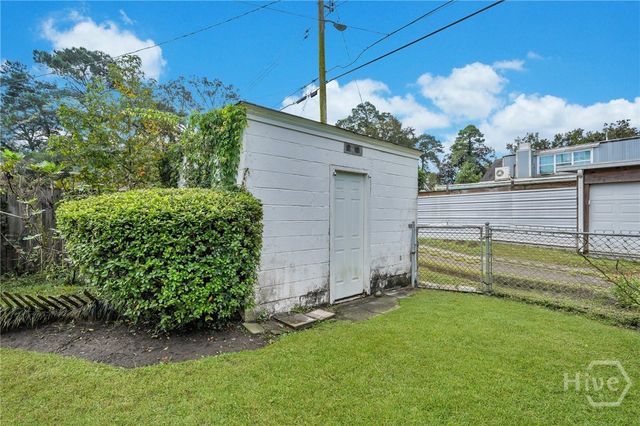 501 E 55th Street, Savannah, GA 31405