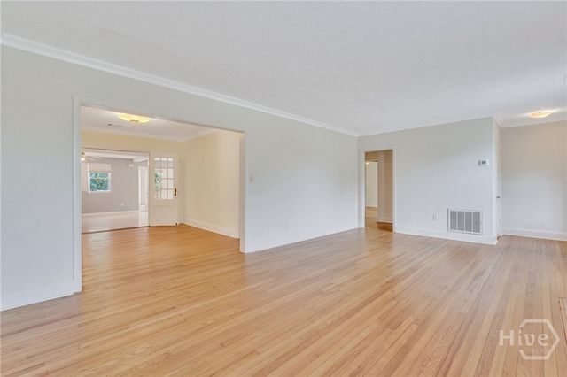 501 E 55th Street, Savannah, GA 31405