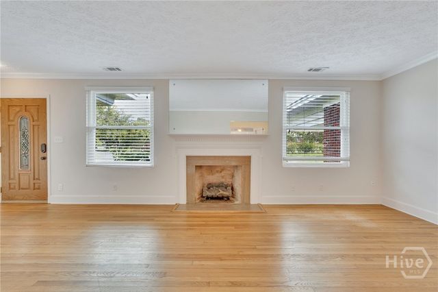 501 E 55th Street, Savannah, GA 31405