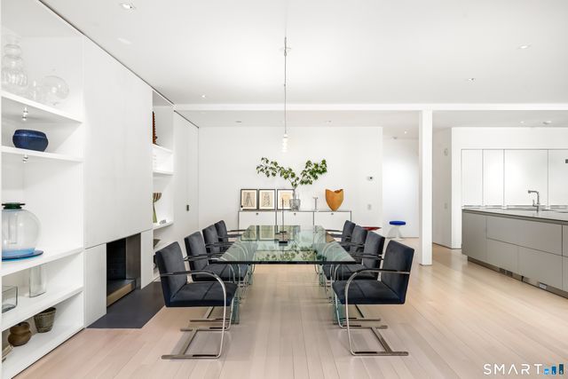 565 Oenoke Ridge, New Canaan, CT 06840