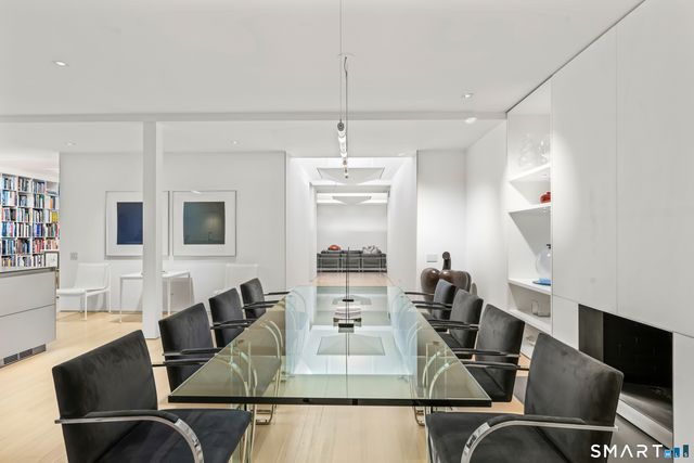 565 Oenoke Ridge, New Canaan, CT 06840
