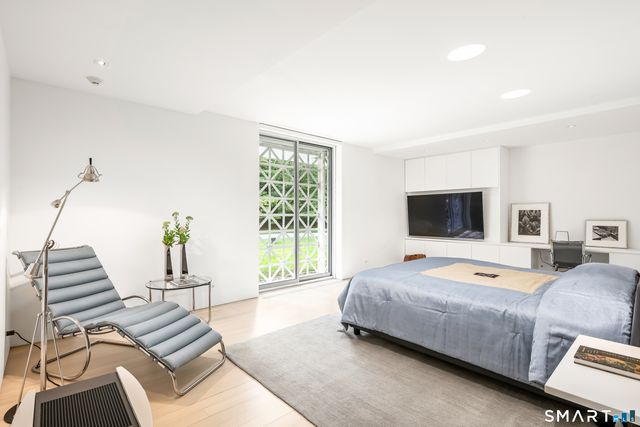 565 Oenoke Ridge, New Canaan, CT 06840
