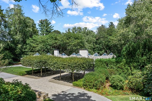 565 Oenoke Ridge, New Canaan, CT 06840