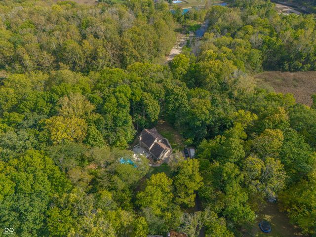 5681 Springhollow Court, Avon, IN 46123