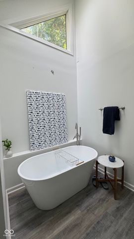 5681 Springhollow Court, Avon, IN 46123