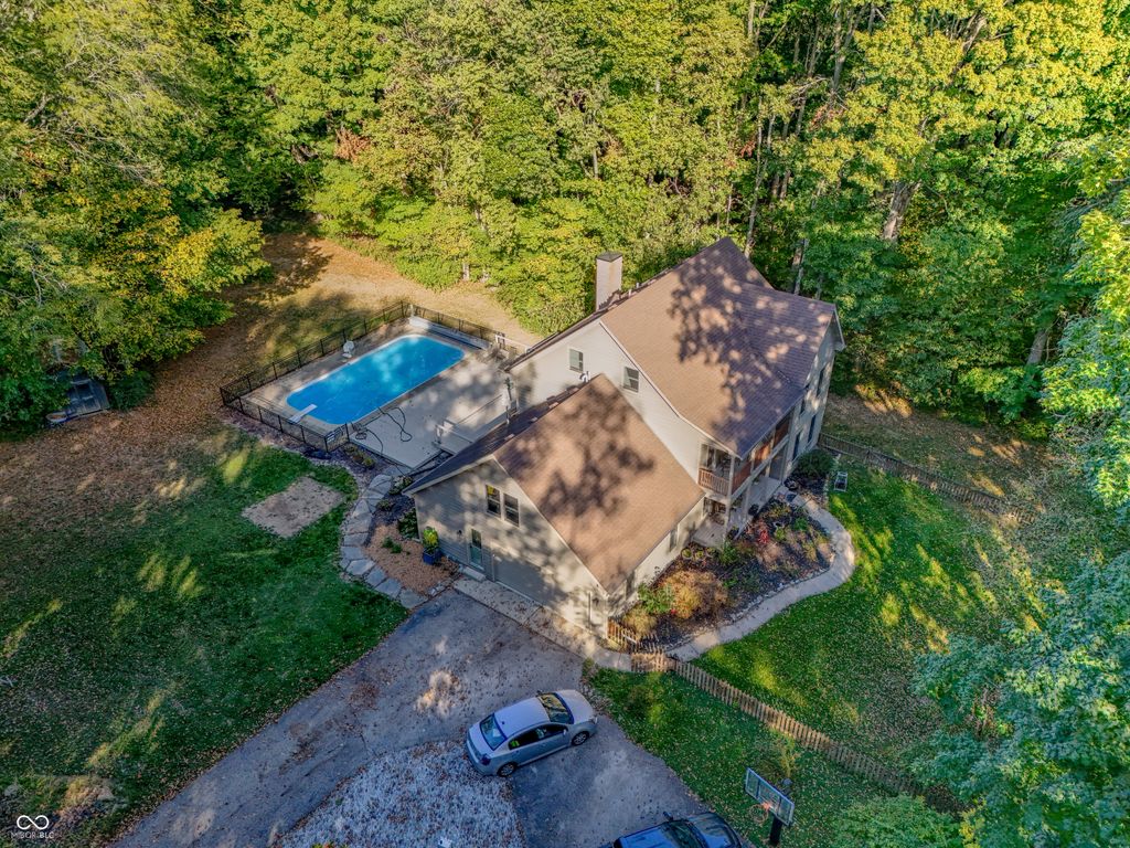 5681 Springhollow Court, Avon, IN 46123