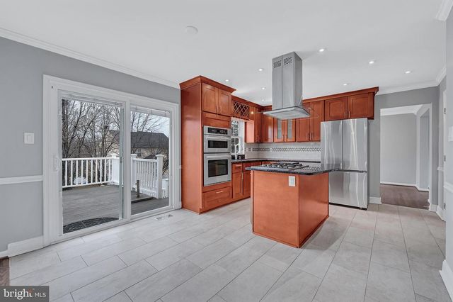 21319 EMERALD DR, Germantown, MD 20876