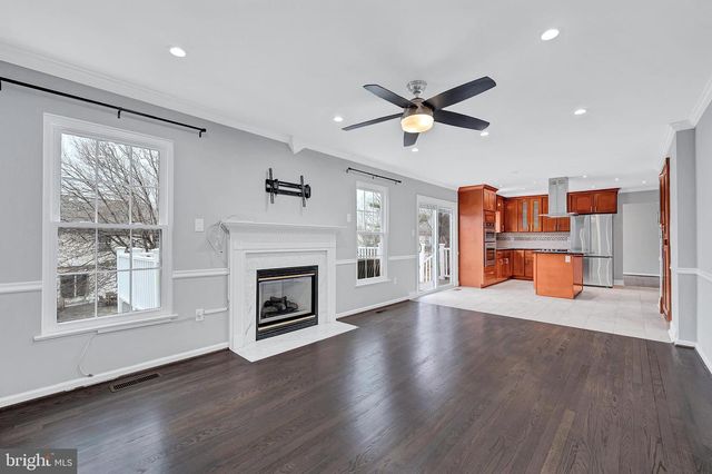 21319 EMERALD DR, Germantown, MD 20876