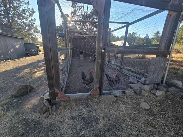 26817 Lassen Road, Sprague River, OR 97639