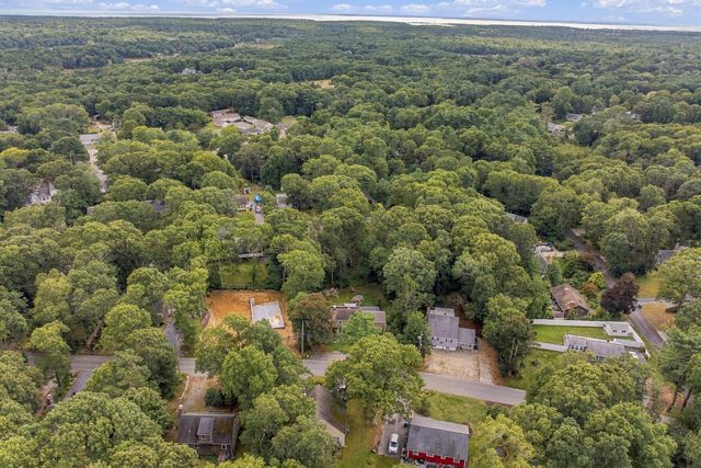 35 Pinecrest Beach Drive W, Falmouth, MA 02540