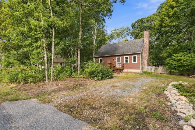 35 Pinecrest Beach Drive W, Falmouth, MA 02540
