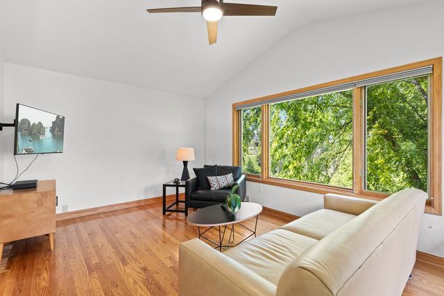 9974 Old Wagon Trail, Eden Prairie, MN 55347