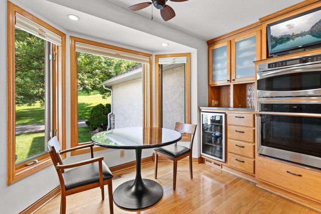 9974 Old Wagon Trail, Eden Prairie, MN 55347