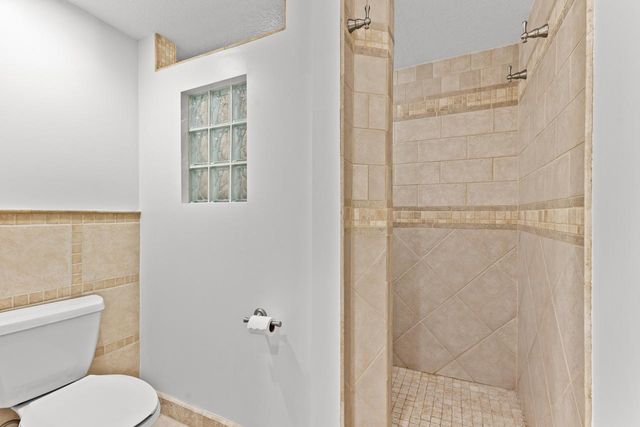 9974 Old Wagon Trail, Eden Prairie, MN 55347