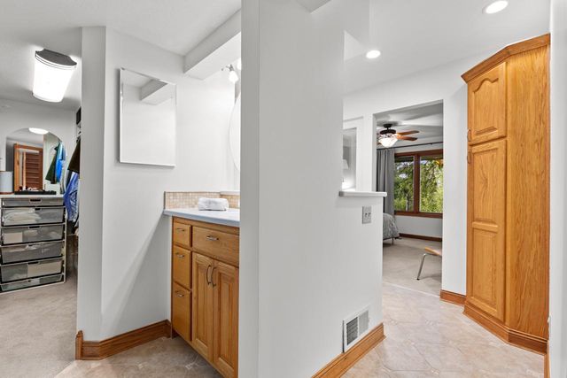 9974 Old Wagon Trail, Eden Prairie, MN 55347